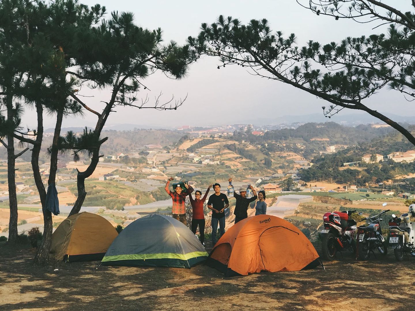 Cắm Trại Đồi Lam Sơn