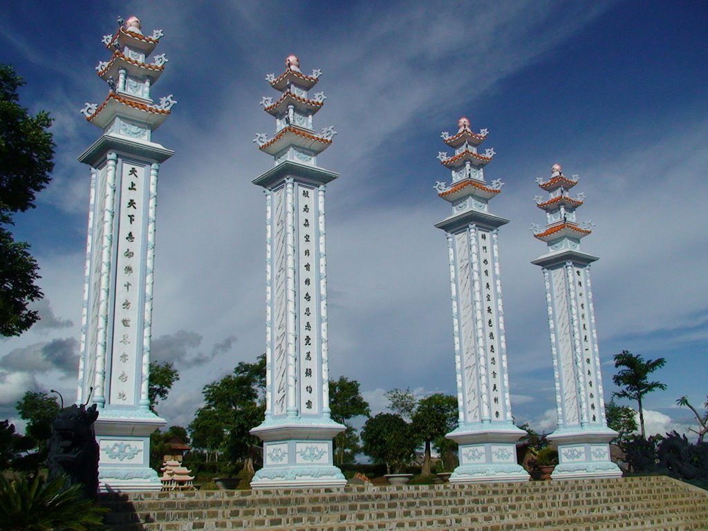 Chùa Hoa Nghiêm Bảo Lộc